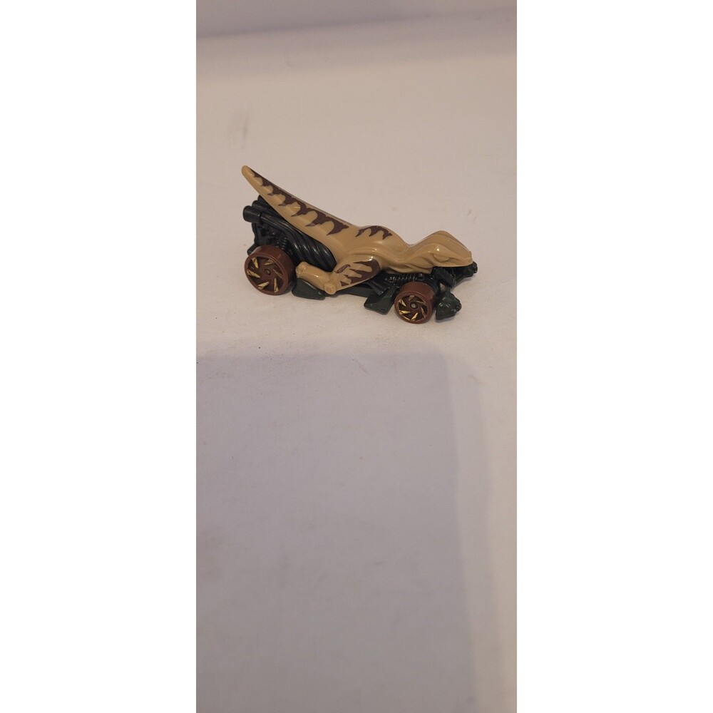 Hot Wheels Veloci-Racer 1/64 Dino 2020 Street Beasts Series Loose